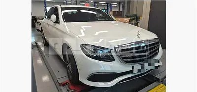 Photo 1 of 27: 2016 Mercedes-Benz E220 d — Korean insurance auction