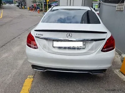 Photo 1 of 24: 2018 Mercedes-Benz C 200 — Korean insurance auction