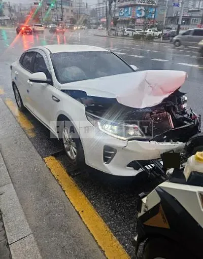 Photo 1 of 3: 2015 Kia K5 LPG — Korean insurance auction