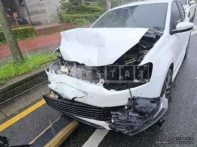 Photo 1 of 7: 2016 Volkswagen Polo 5 FL 1.4 TDI BMT, VIN WVWZZZ6RZGY034495 — Korean insurance auction