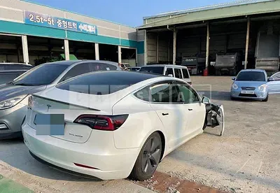 Photo 1 of 26: 2020 Tesla Model 3 Long Range, VIN 5YJ3E1EB5LF749848 — Korean insurance auction