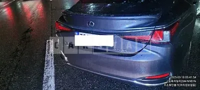 Photo 1 of 24: 2023 Lexus ES300h — Korean insurance auction