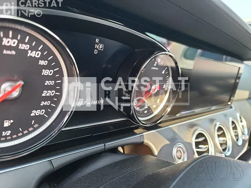 Photo 2 of 13: 2017 Mercedes-Benz E220d, VIN WDDZF0EBXHA218409 — Korean insurance auction
