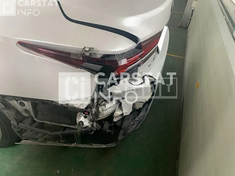Photo 2 of 25: 2018 Lexus LS500 AWD, VIN JTHC5LFF3J5003568 — Korean insurance auction