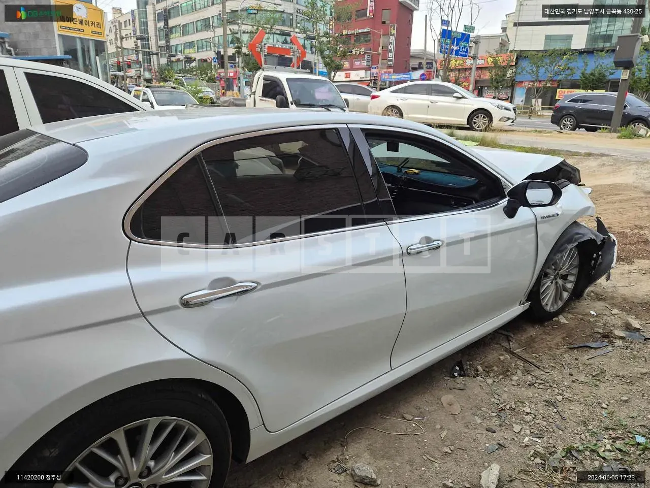 Photo 2 of 20: 2018 Toyota Camry Hybrid, VIN JTNB21HK0K3014282 — Korean insurance auction