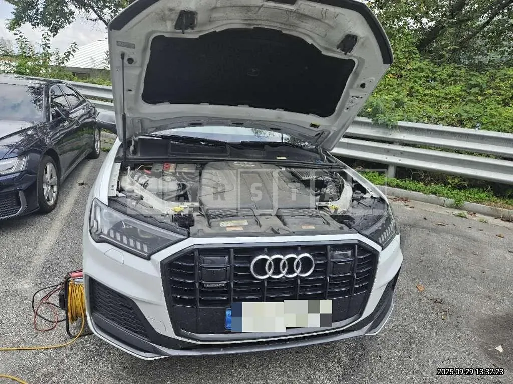 Photo 2 of 14: 2021 Audi Q7 50 TDI quattro — Korean insurance auction