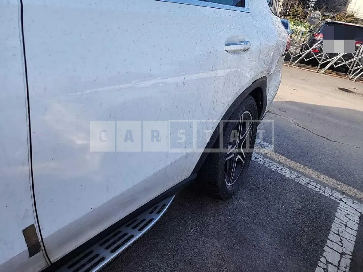Photo 2 of 18: 2020 Mercedes-Benz GLE300 d 4Matic, VIN WDCFB1KB1LA099235 — Korean insurance auction