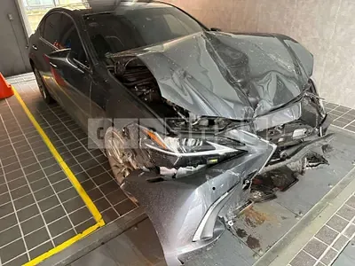 Photo 1 of 25: 2022 Lexus ES300h, VIN JTHBA1C13N2010371 — Korean insurance auction