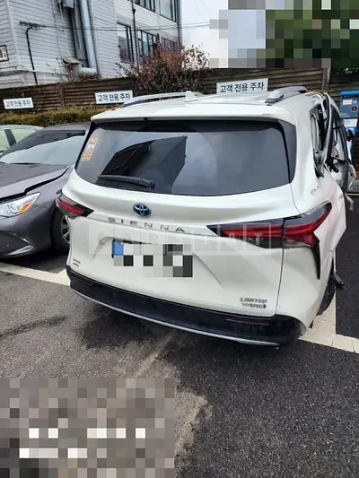 2021 TOYOTA SIENA HYBRID AWD