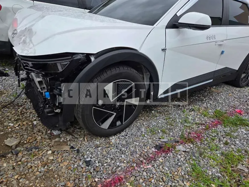 Photo 2 of 6: 2025 Hyundai IONIQ 5 Long Range — Korean insurance auction