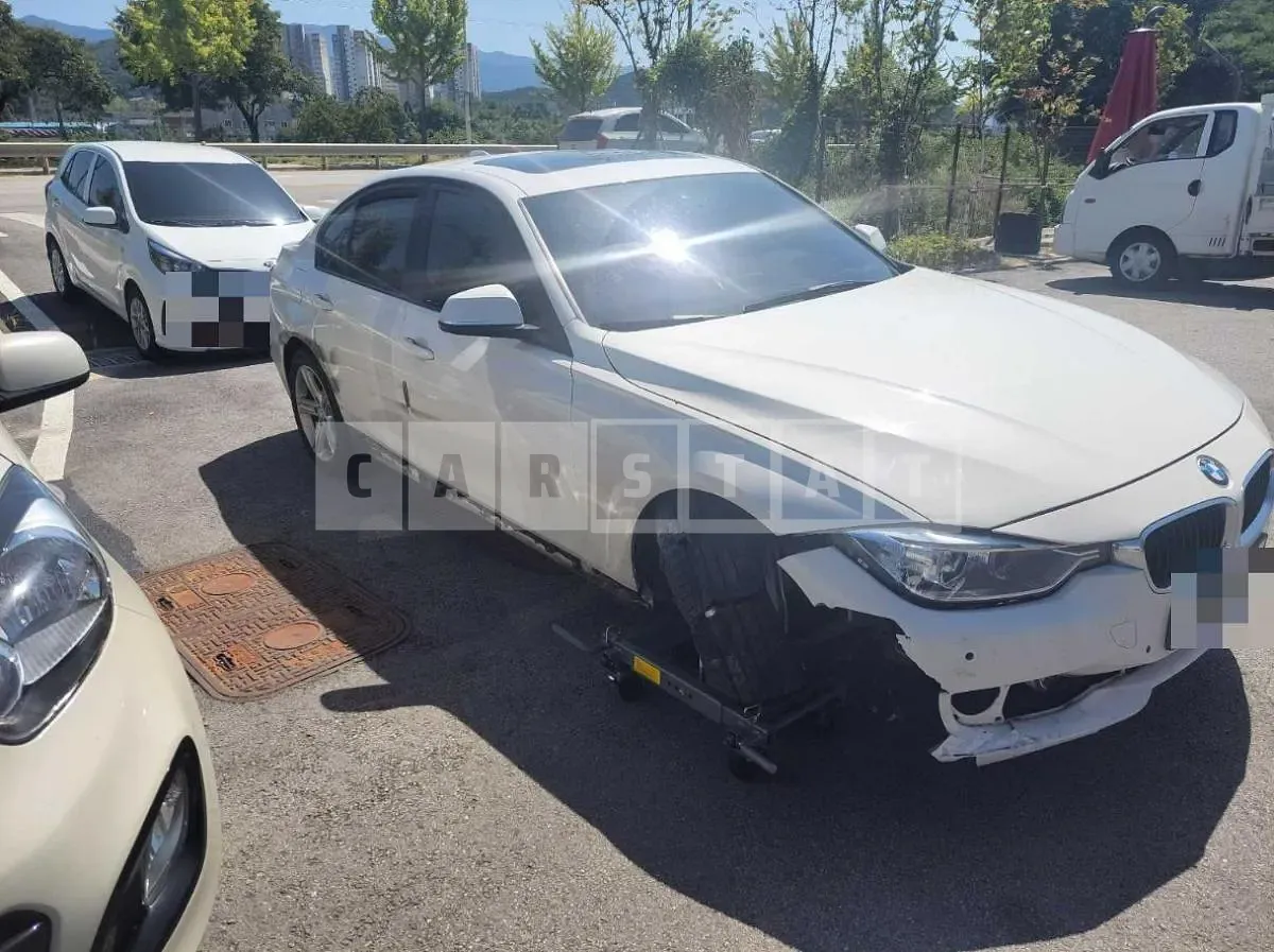 Photo 2 of 14: 2014 BMW 320d xDrive — Korean insurance auction