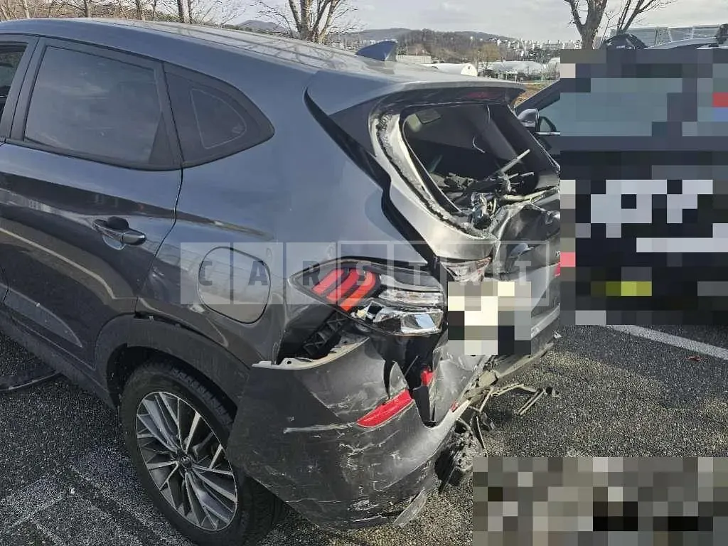 Photo 2 of 11: 2019 Hyundai Tucson — Korean insurance auction
