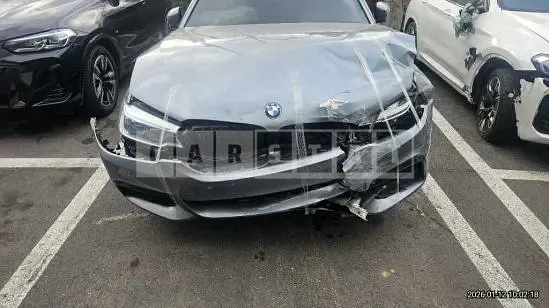 Photo 2 of 37: 2017 BMW 520d — Korean insurance auction