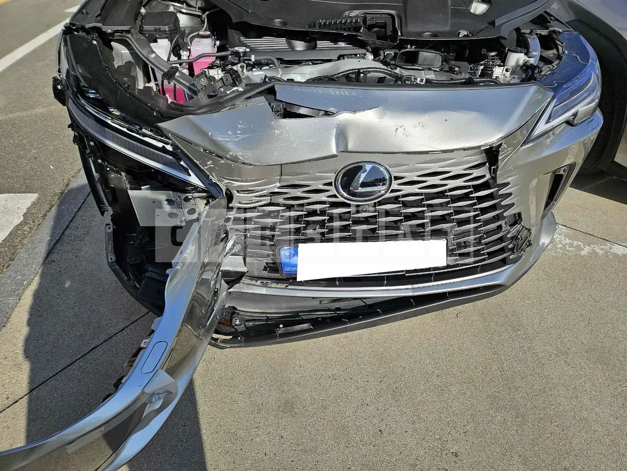 Photo 2 of 34: 2024 Lexus RX350h, VIN JTJCJAJA5R2037261 — Korean insurance auction