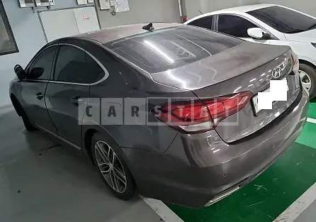 Photo 2 of 20: 2016 Hyundai Modern Aslan, VIN KMHFR412BGA011161 — Korean insurance auction