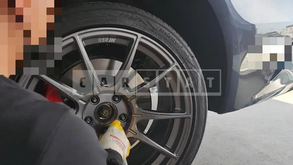 Photo 2 of 5: 2018 Kia (part) Stinger Wheel — Korean insurance auction