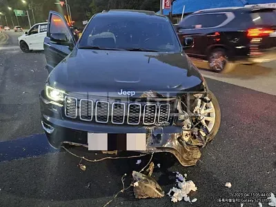 Photo 1 of 13: 2017 Jeep Zipgrand Cherokee, VIN 1C4RJFBG7HC740513 — Korean insurance auction