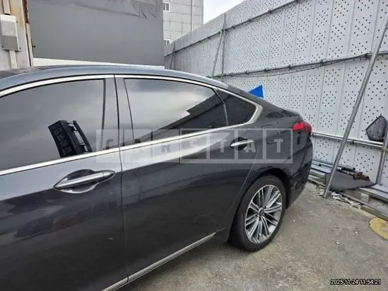 Photo 2 of 9: 2017 Hyundai G80, VIN KMHGL41DDHU208755 — Korean insurance auction