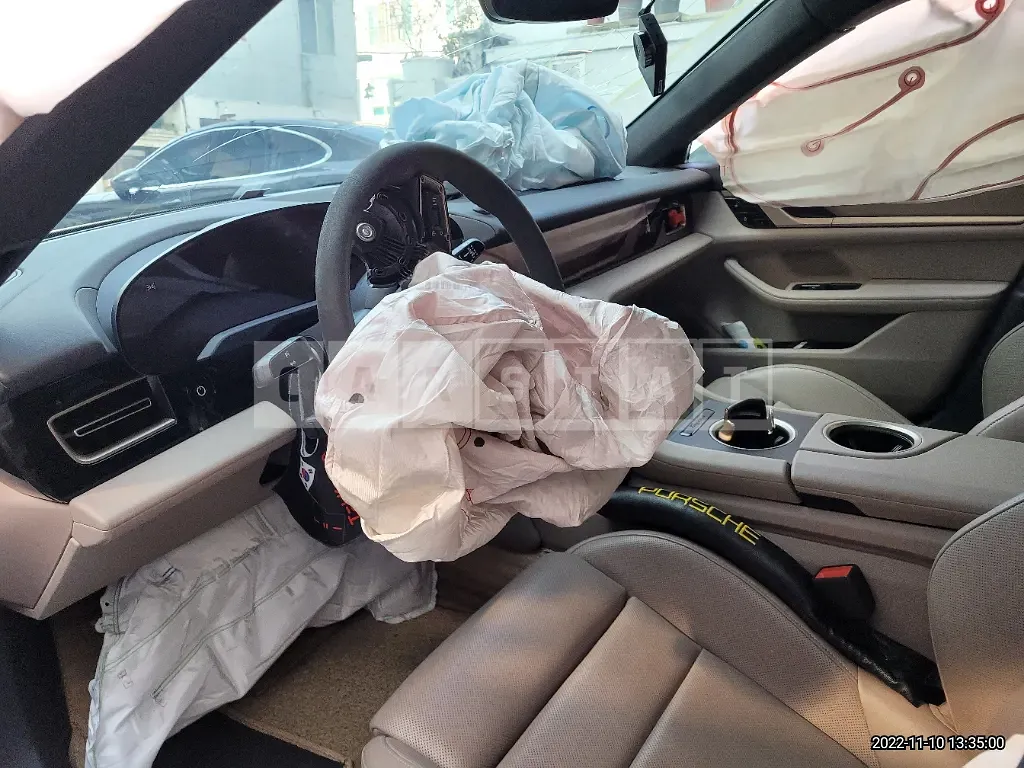 Photo 2 of 50: 2021 Porsche Tycan 4S, VIN WP0AB2Y19MSA42221 — Korean insurance auction