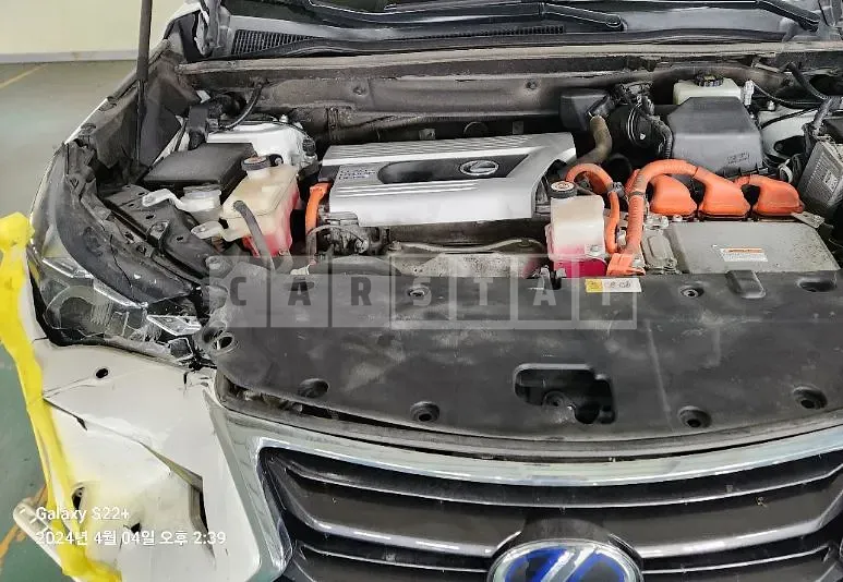 Photo 2 of 26: 2017 Lexus NX300h, VIN JTJBJRBZXH2069233 — Korean insurance auction