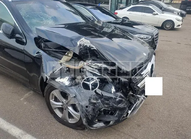 Photo 2 of 29: 2017 Mercedes-Benz GLC220d 4Matic, VIN WDC0G0FB9HF126414 — Korean insurance auction