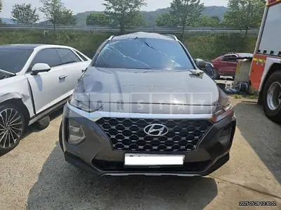 Photo 1 of 16: 2020 Hyundai Santa Fe — Korean insurance auction