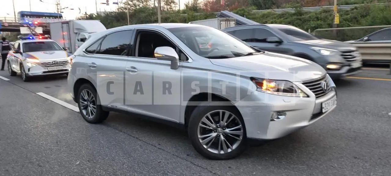 Photo 2 of 30: 2015 Lexus RX450h, VIN JTJBC1BA4F2467380 — Korean insurance auction