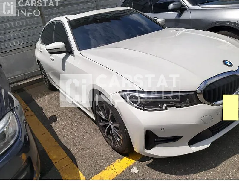 Photo 2 of 6: 2019 BMW 320d xDrive, VIN WBA5V7109KAH89986 — Korean insurance auction