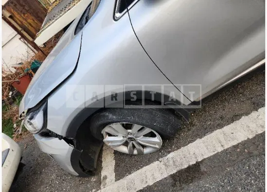 Photo 2 of 12: 2017 Kia Sorento — Korean insurance auction