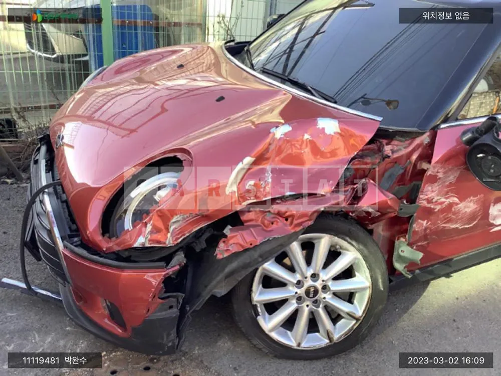Photo 2 of 16: 2020 MINI Cooper Clubman, VIN WMWXJ3108L2M59195 — Korean insurance auction