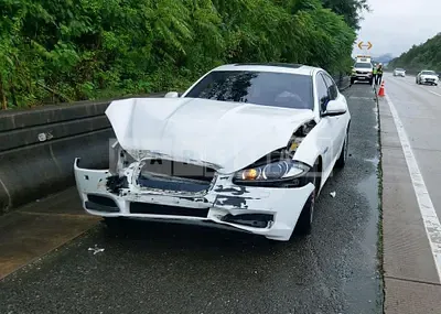 Photo 1 of 10: 2015 Jaguar XF 2.2d, VIN SAJAA05J4FDU63653 — Korean insurance auction