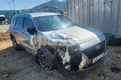 Photo 1 of 4: 2019 Hyundai Santa Fe, VIN KMHS281BDKU007544 — Korean insurance auction