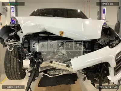 Photo 1 of 32: 2023 Porsche Cayenne E-Hybrid Coupe, VIN WP1BE29Y0PDA41566 — Korean insurance auction