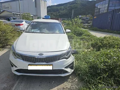 Photo 1 of 20: 2020 Kia K5 — Korean insurance auction