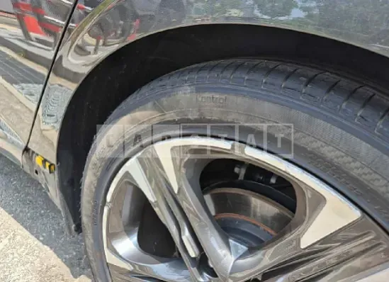 Photo 2 of 11: 2020 Kia K5 — Korean insurance auction