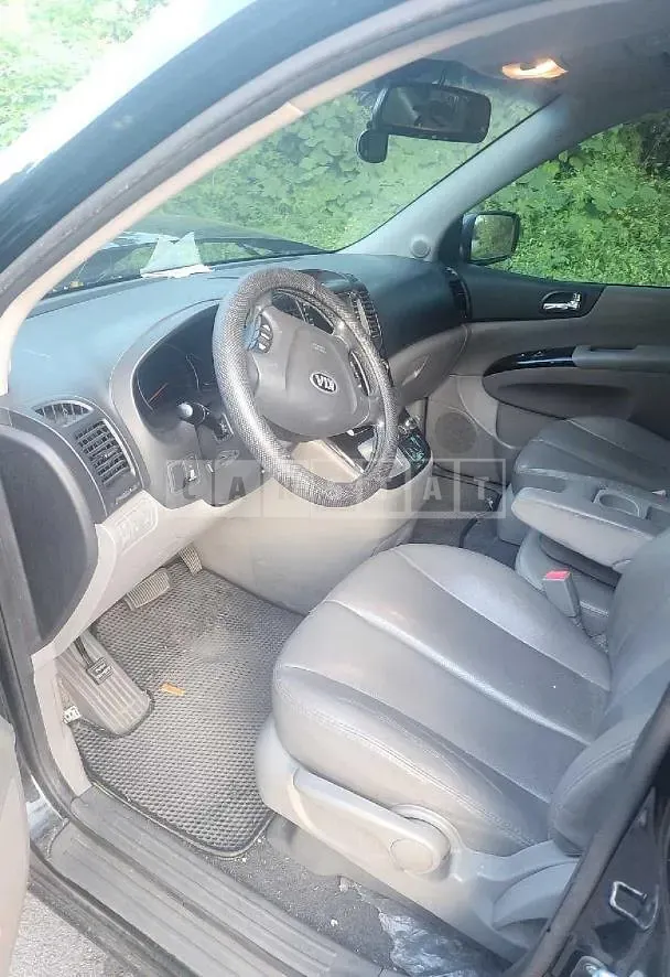 Photo 2 of 24: 2014 Kia Carnival — Korean insurance auction