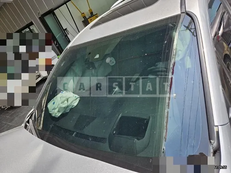 Photo 2 of 14: 2023 Toyota Siena Hybrid 2WD — Korean insurance auction