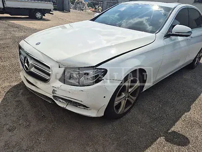 Photo 1 of 6: 2017 Mercedes-Benz E220d — Korean insurance auction