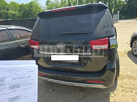 Photo 2 of 15: 2017 Kia Carnival — Korean insurance auction