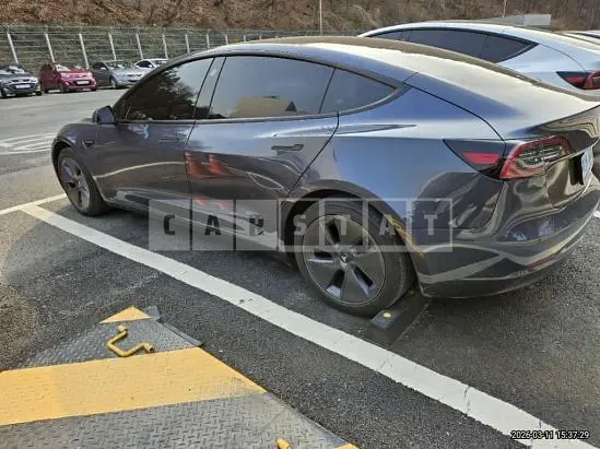Photo 2 of 10: 2022 Tesla Model 3 LongRange, VIN 5YJ3E1EB5NF150175 — Korean insurance auction