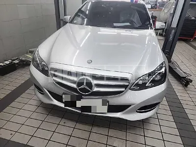 Photo 1 of 7: 2015 Mercedes-Benz E300 4Matic — Korean insurance auction