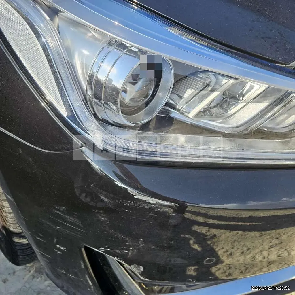 Photo 3 of 3: 2018 Genesis (parts) EQ900 Headlamp — Korean insurance auction