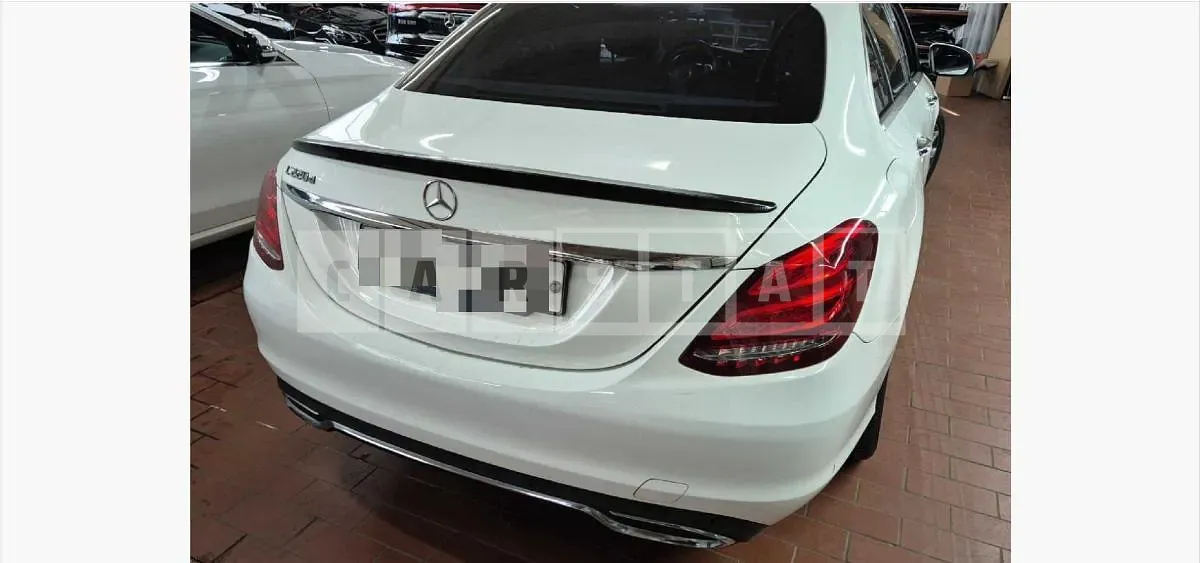 Photo 2 of 10: 2017 Mercedes-Benz C220 d — Korean insurance auction
