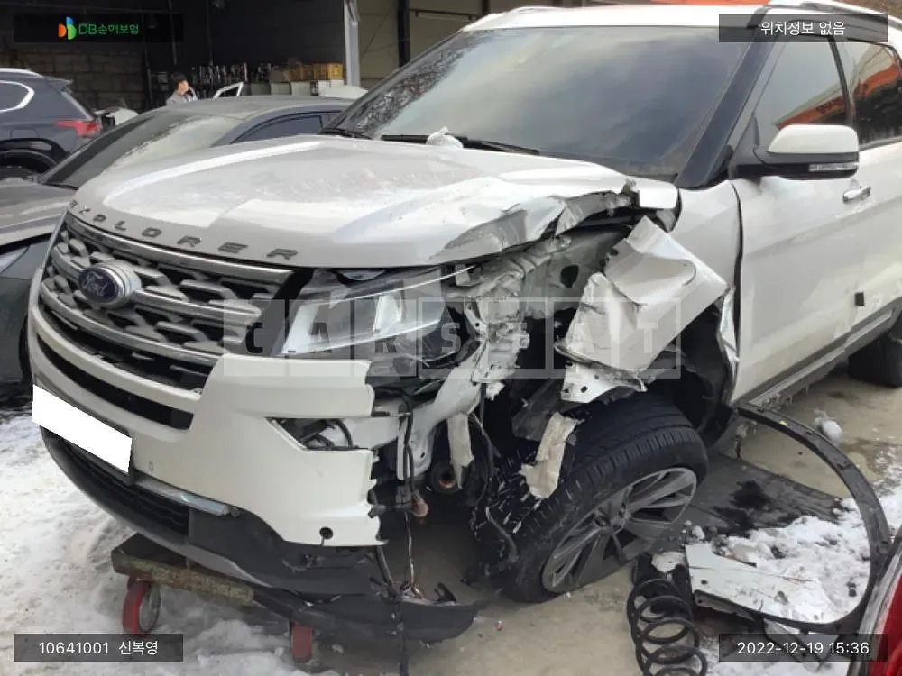 Photo 2 of 12: 2019 Ford Explorer 2.3, VIN 1FM5K8FH6KGA25678 — Korean insurance auction