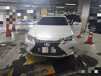 Photo 1 of 29: 2015 Lexus ES300h — Korean insurance auction