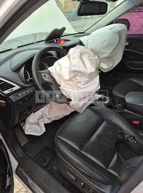 Photo 2 of 10: 2014 Hyundai Santa Fe DM Diesel 2.2 4WD — Korean insurance auction