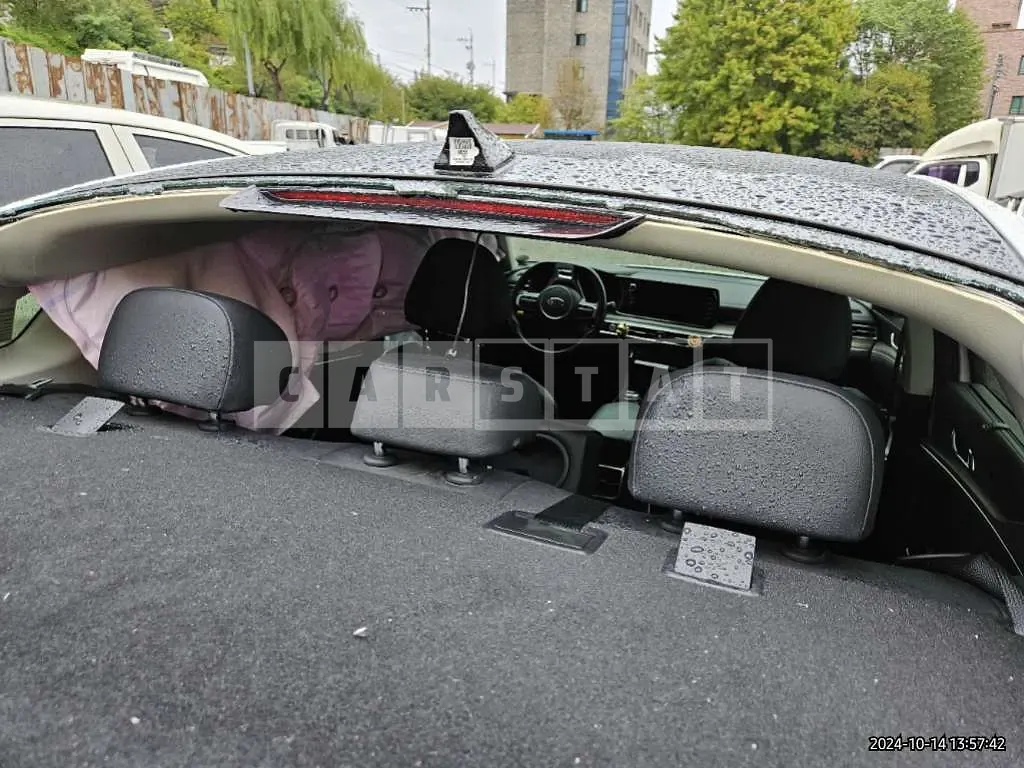Photo 2 of 15: 2020 Kia K5 — Korean insurance auction