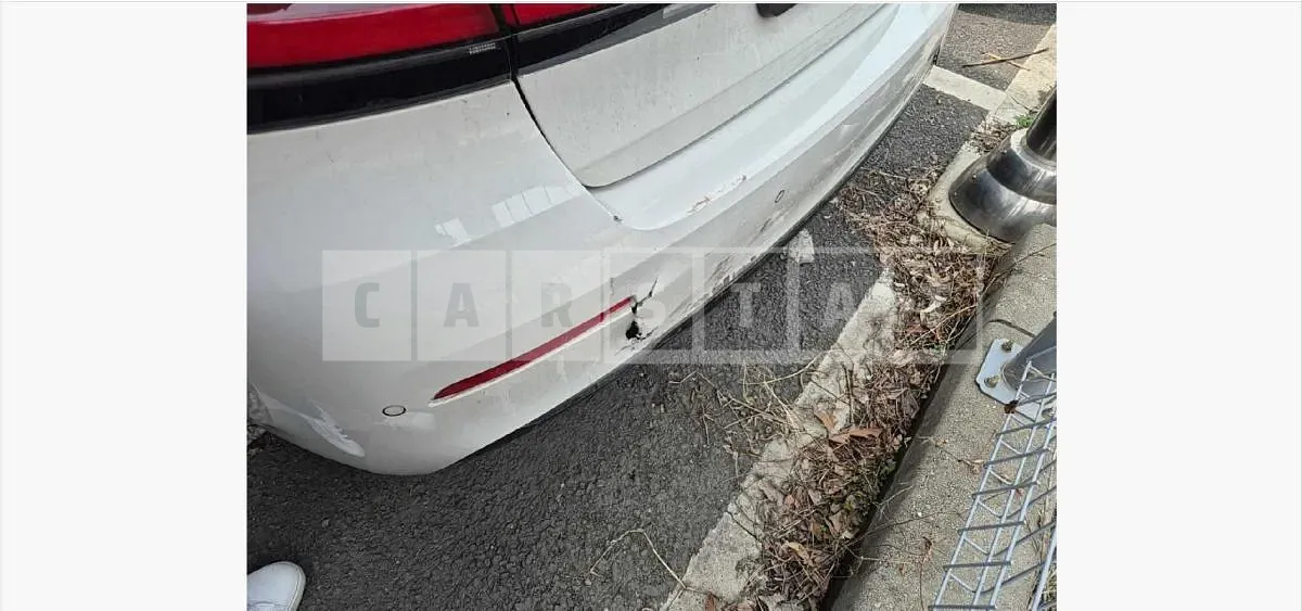 Photo 2 of 9: 2020 BMW 523d — Korean insurance auction
