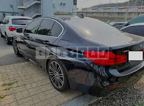 Photo 2 of 9: 2020 BMW 530i M Sport Package, VIN WBAJR5100LCE70294 — Korean insurance auction
