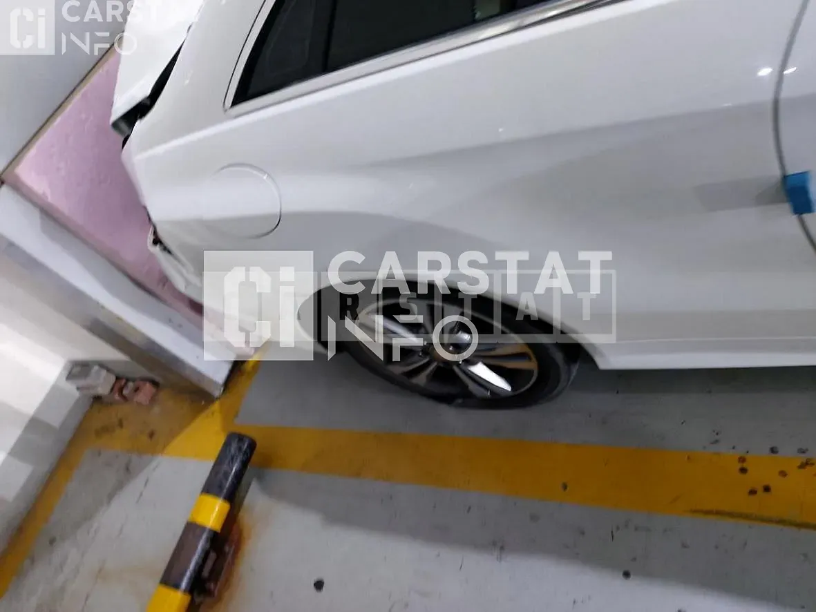 Photo 2 of 18: 2015 Mercedes-Benz E200 Coupe, VIN WDDKJ3EB3GF333632 — Korean insurance auction